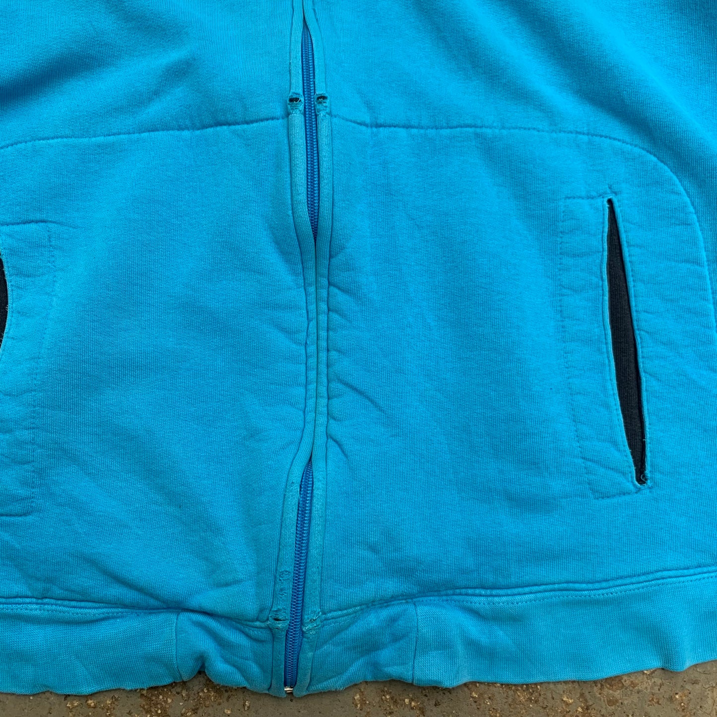 Reebok - MEDIUM - Hoodie