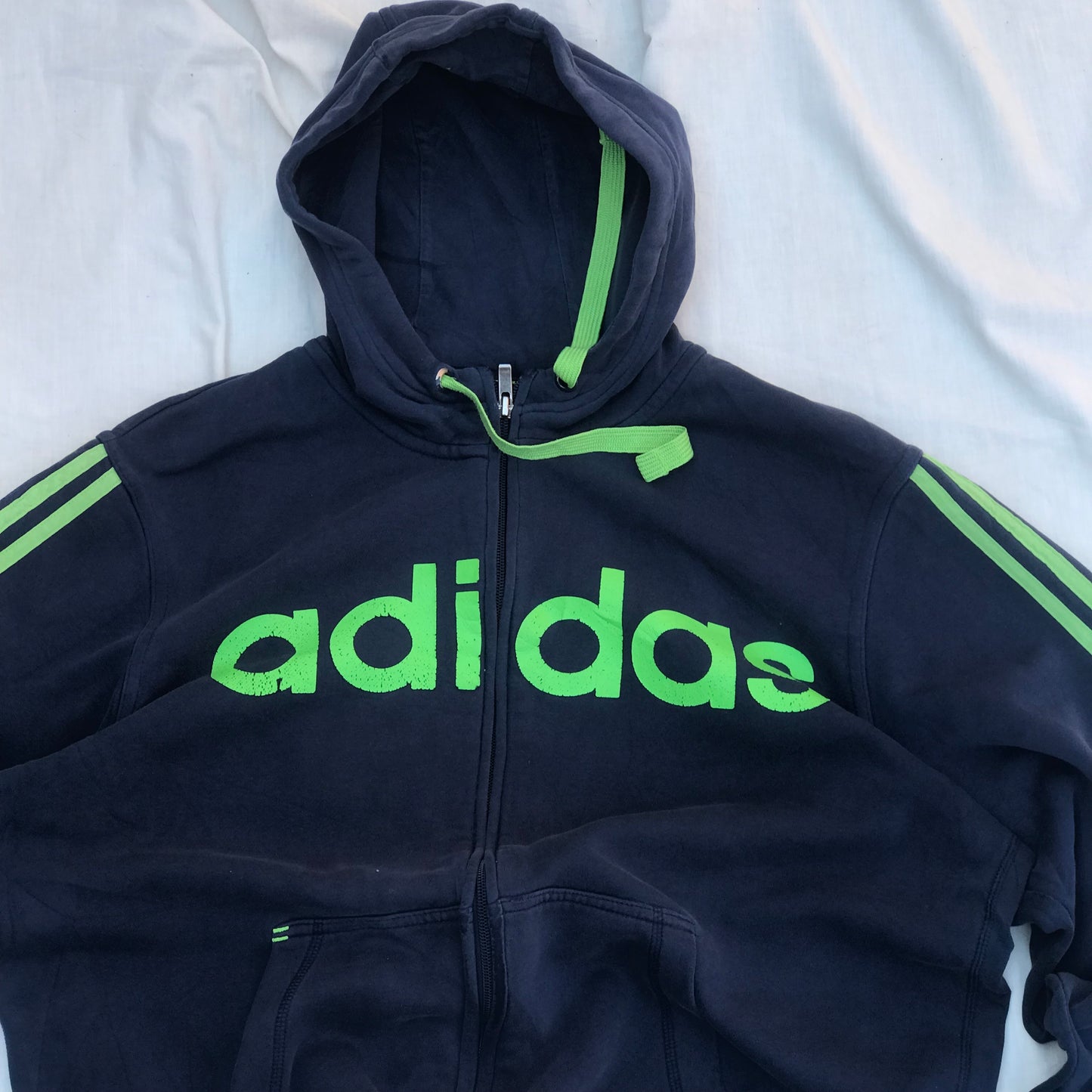 Adidas - LARGE - Hoodie