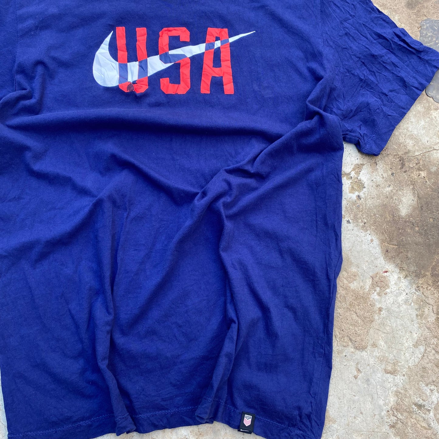 Nike - MEDIUM - T Shirt