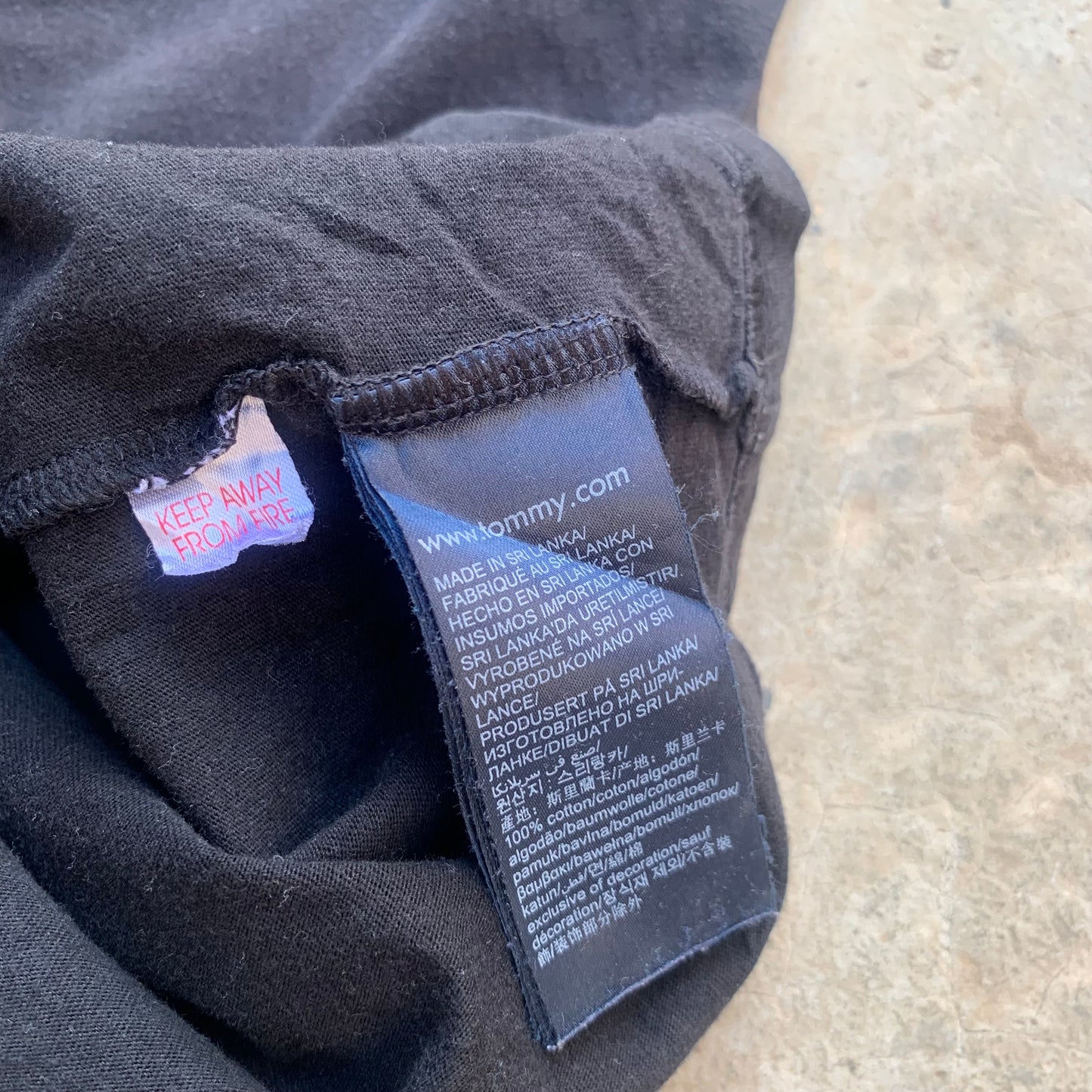 Tommy Hilfiger - SMALL - T Shirt