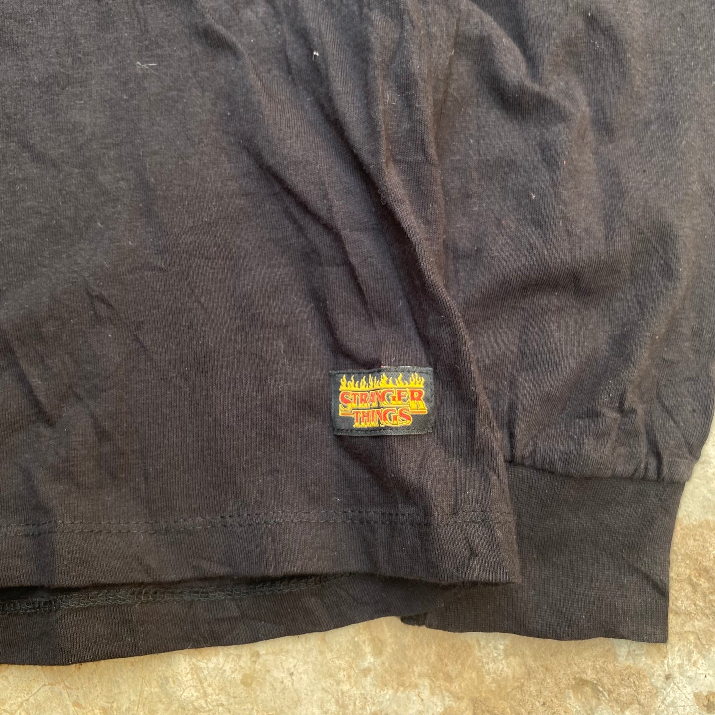 Stranger Things - LARGE - Long Sleeve T Shirt